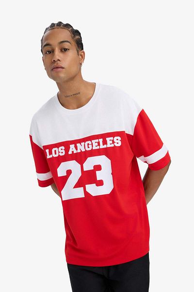 DeFacto Fit Quick Dry Oversize Wide Fit Crew Neck Printed Sportsman Short Sleeve T-Shirt E4120Ax