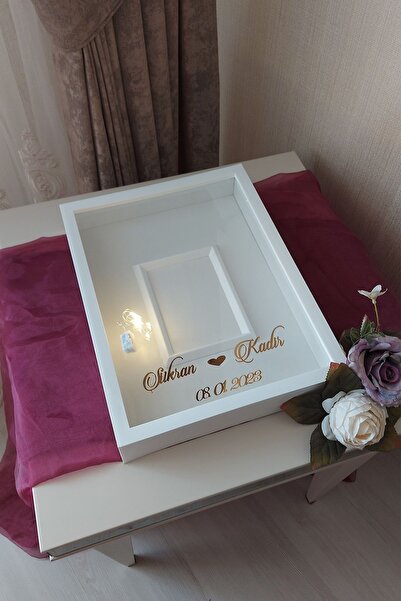 Verda Çerçeve 30x40 Cm Ledli ve İsimli Fotoğraf Bölümlü Tasarım Gül Kutusu Anı Çerçevesi! Ayna Çerçeve!