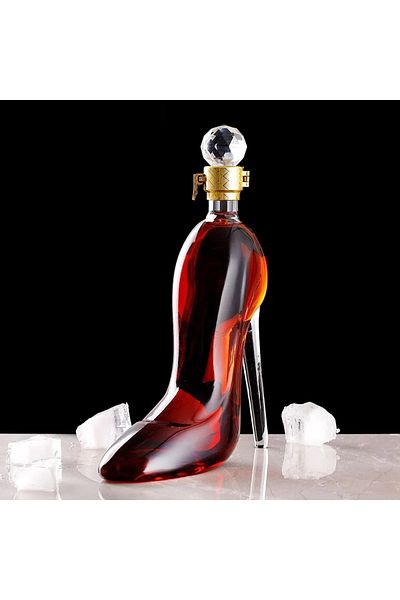 OEM Stiletto shoe shaped glass decanter, 750 ml, elegant for wine and whiskey