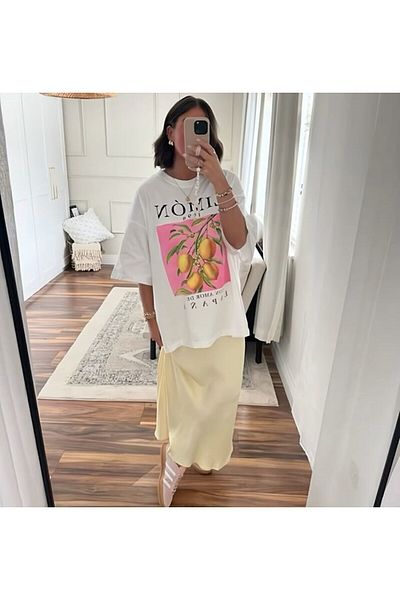 The Champ Clothing Tricou alb cu imprimeu cu lămâi și flori de vară pentru femei