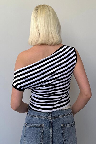 Seeh Μαύρο μπλουζάκι με ρίγες ώμου Sh235