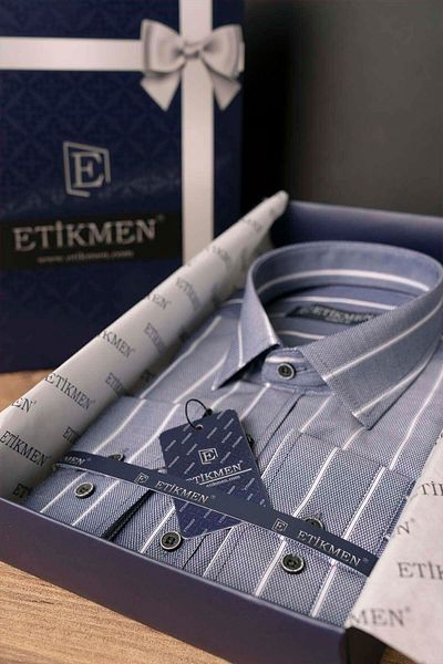 Etikmen Šedobílá pruhovaná košile slimfit s dárkovou krabičkou