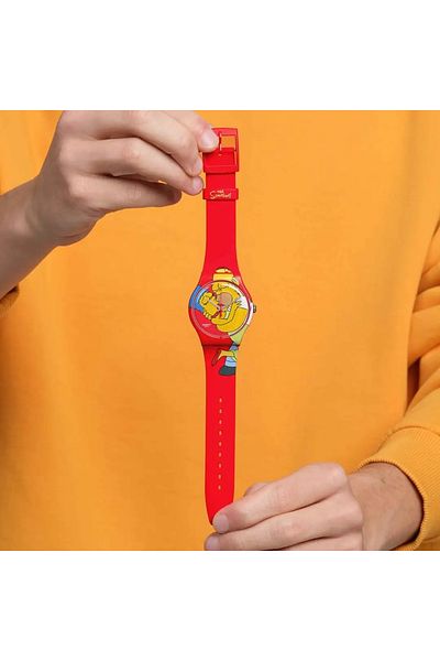 Swatch ساعة للجنسين بحركة كوارتز تناظرية مع علبة من مصادر بيولوجية مقاس 41 مم وسوار من السيليكون