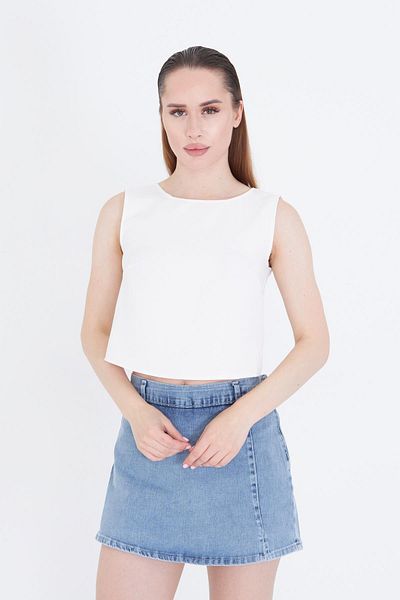 Kutaf Bluză fără mâneci cu detaliu alb la spate – Detaliu cu noduri și stil minimalist