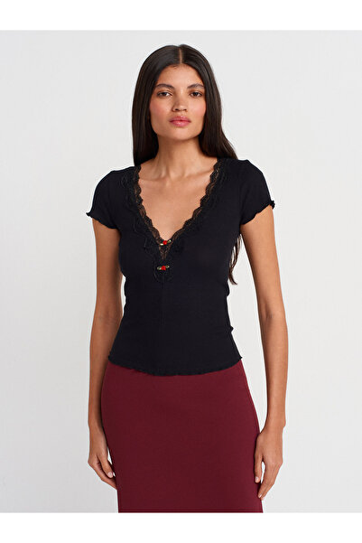 Dilvin 31789 Dantel Şeritli V Yaka Top-Siyah