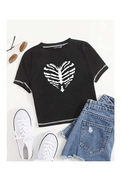 Touz Moda Gothic Heart Printed Backstitch Black Crop