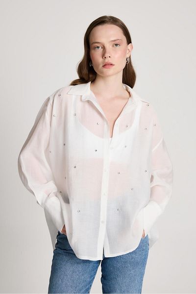 minaaise Breeze Oversize Stone Detailed Shirt White