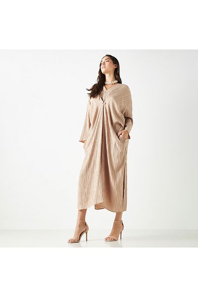 FAV Textured V-neck Dress with Long Sleeves and Pockets
