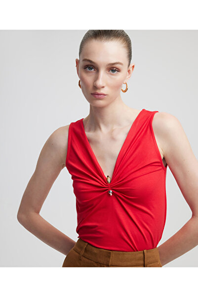 İpekyol Kontrast aksesuarlı büzgülü tişört