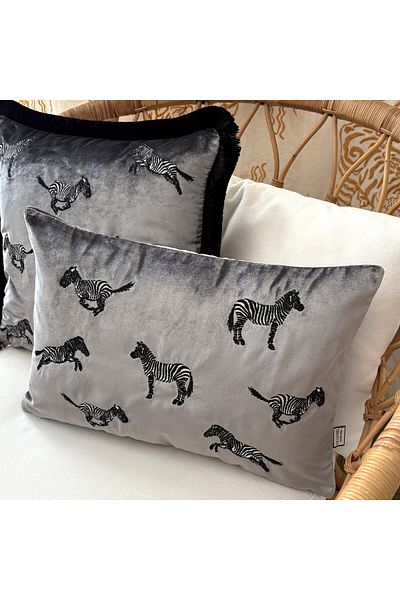 ge living Decorative Zebra Patterned Silver Velvet Throw Pillow Cover (35 cm X 50 cm)