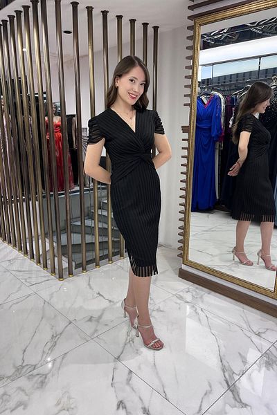 By Saygı Rochie din tul cu guler dublu, căptușită, cu mâneci elastice