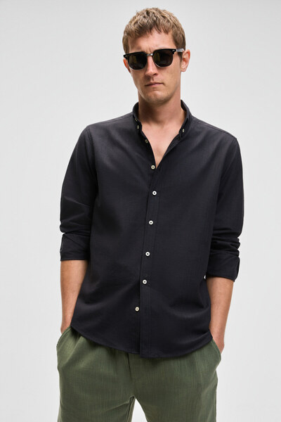 GRIMELANGE Perttu Erkek %100 Pamuk Slim Fit Dar Kesim Düğmeli Yaka Keten Görünümlü Flamlı Siyah Gömlek
