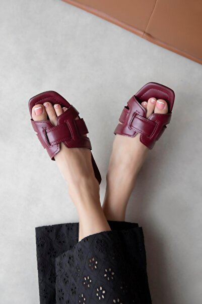 STRASWANS Huxx Γυναικείες μονές δερμάτινες παντόφλες με μονό λουράκι Claret Red