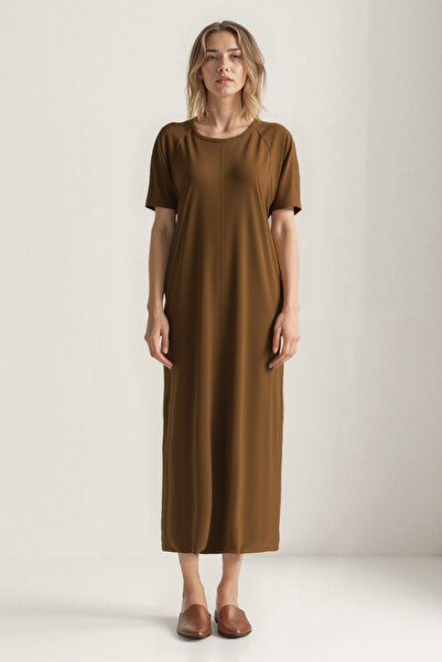 Vitrin Велосипедний комір, короткий рукав, сукня