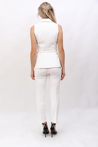ÖNDER ÖZSOY Belted Classic Vest & Tube Leg Pants Suit-White