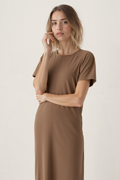 Vitrin Велосипедний комір, короткий рукав, сукня