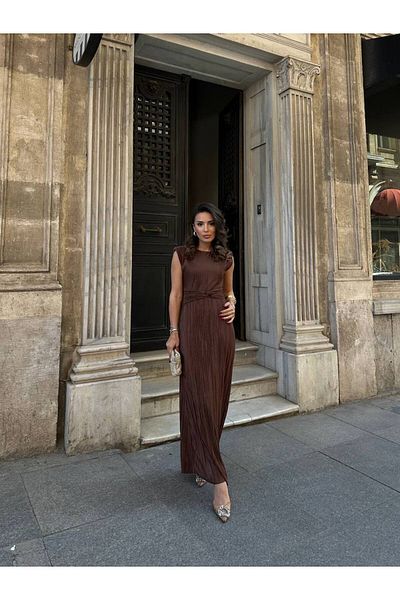 Monapera Φόρεμα με λεπτομέρεια με δέσιμο με επένδυση ώμων Maxi Size Crinkle