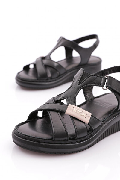DGN 081 Women's Cross Strap Sandals