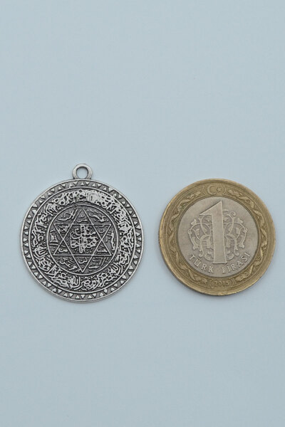 Bu Farklı Davut Yıldızı - Süleyman Tılsım Mührü Gümüş Kaplama Deri İp Kolye