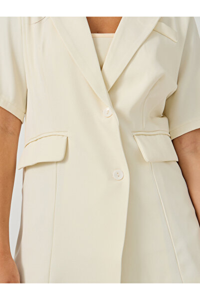 Styli Regular Fit Short Sleeve Notch Label Blazer