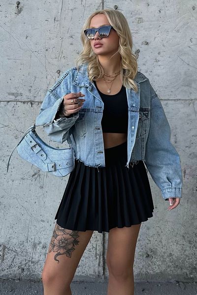 VAGGON Women's Blue Double Pocket Button Front Laser Cut Crop Jean Jacket V00026-A