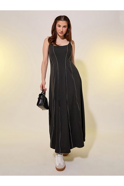 Styli Solid Contrast Trim Sleeveless A-Line Midi Dress