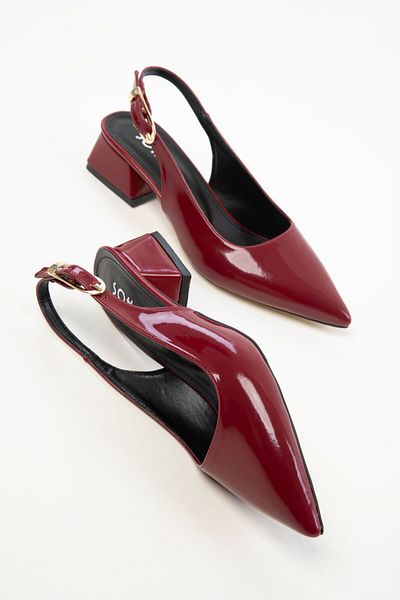 SOHO Klassische Damenschuhe mit Absatz aus bordeauxrotem Lackleder 20421