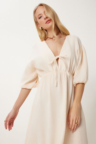 Happiness İstanbul Cremefarbenes Damenkleid aus Leinen-Musselin mit tiefem V-Ausschnitt und Schnürung AN00247