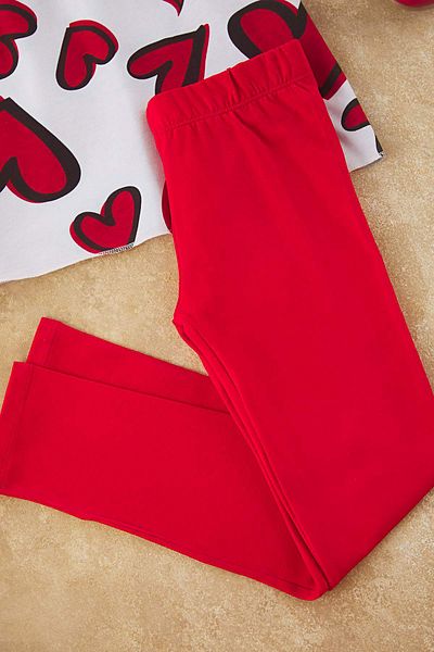 TRENDYOLKIDS Rotes Mädchen-Set aus Baumwolle mit Herz-Aufdruck, kurzärmelig, Leggings, gestrickt, Oberteil und Unterteil, TKDSS24AU00032