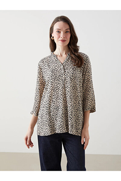LC Waikiki Ecru Leopard Patterned Women's Blouse with Open Collar