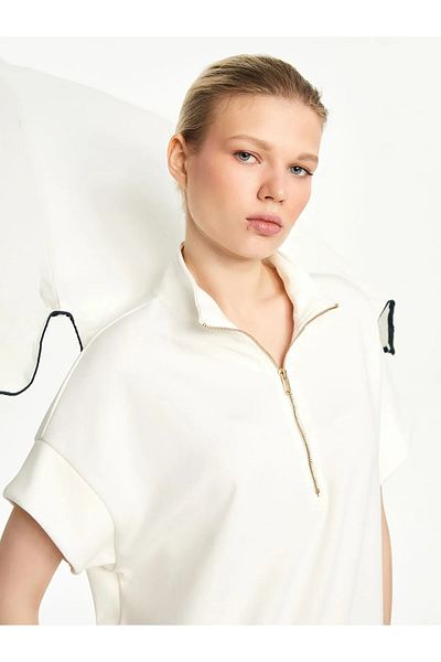 LC Waikiki Γυναικείο μπλουζάκι με όρθιο γιακά Oversize