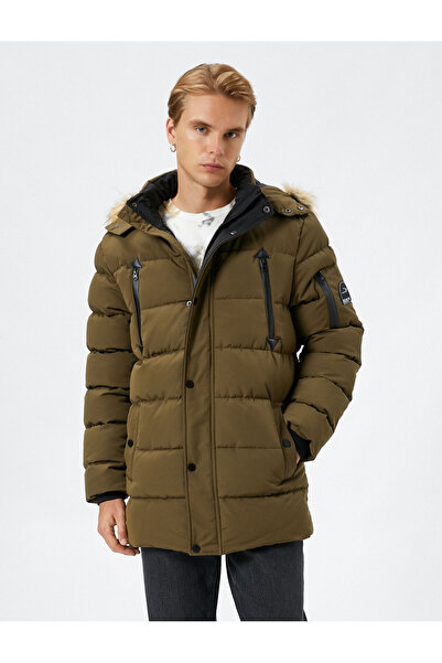 Koton Τσέπη με φερμουάρ με κουκούλα με κουκούλα από συνθετική γούνα