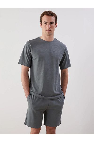 LC Waikiki Σετ ανδρικών πιτζάμες Standard Fit με σορτς