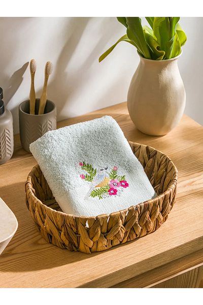 LC Waikiki Πετσέτα Προσώπου Βαμβακερή Κεντητή Λουλούδι 50x80 cm
