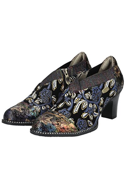 LAURA VITA Vyhlazování