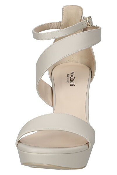 Nero Giardini sandals