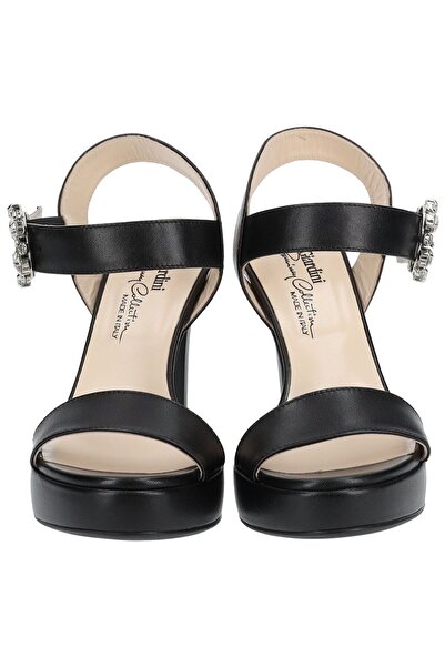 Nero Giardini sandals