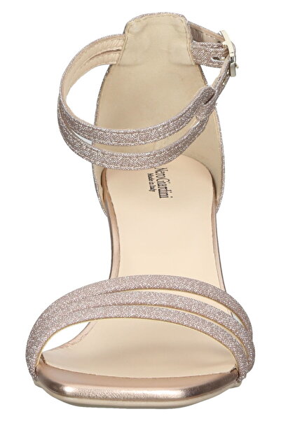 Nero Giardini Sandály - pohodlný a stylový design