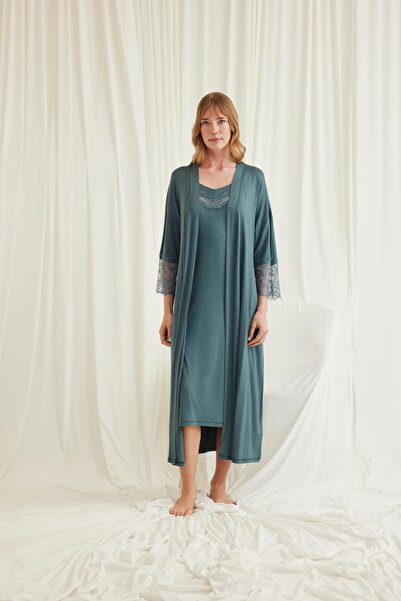 MONAMİSE Low-Cut Collar and Lace Sleeves Dressing Gown Set