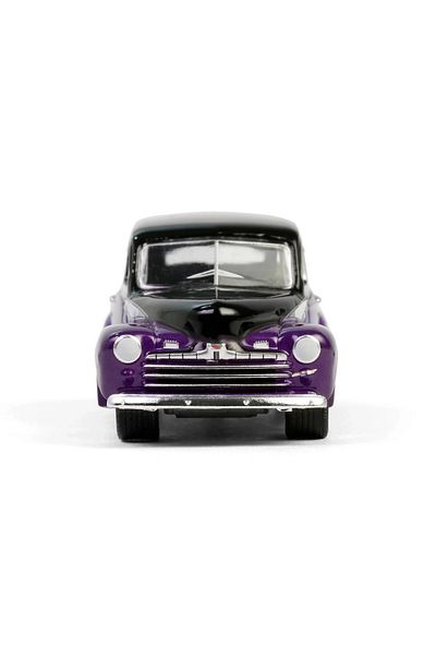 TOYFEST Greenlight 1/64 California Lowriders Series 6- 1946 Fordor Super Deluxe