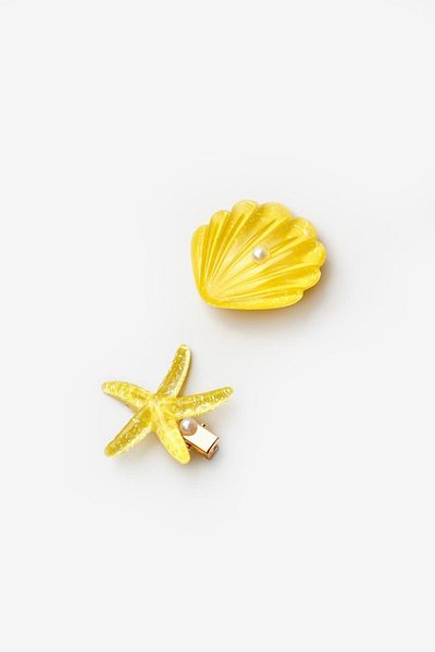 Le Mabelle Yellow Seashell Star Girl's Double Buckle Set