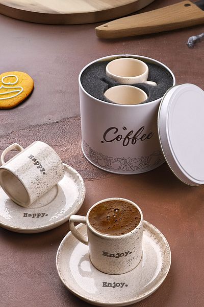 Porselen Diyarı 2-Person Ceramic Coffee Cup-Enjoy&Happy Coffee Cup Set with Metal Box Gift