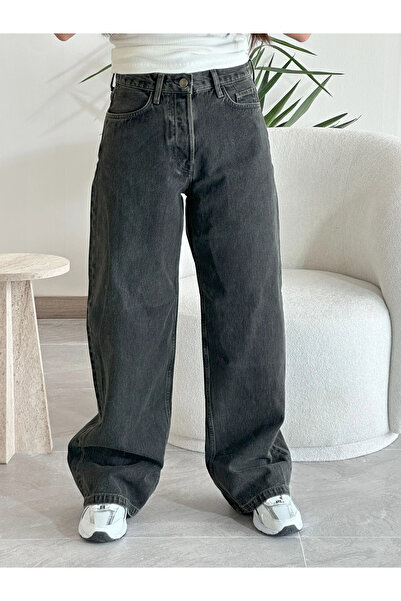 Kyra Studios بالازو الجينز الأسود