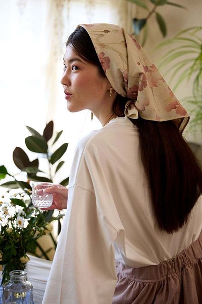 Ceylan Otantik Organic Linen Pink Flower Pattern Bandana