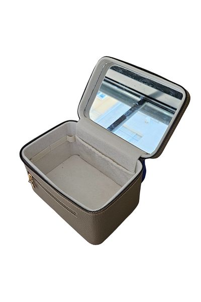 ÖZER KUTU Leather Mirrored Makeup, Care and Travel Case with Carrying Handle, Box (14X21X14 cm)