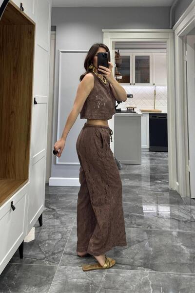 Banu Angay Kroşe Crop ve Şort Astarlı Pantolon Takım Kahverengi