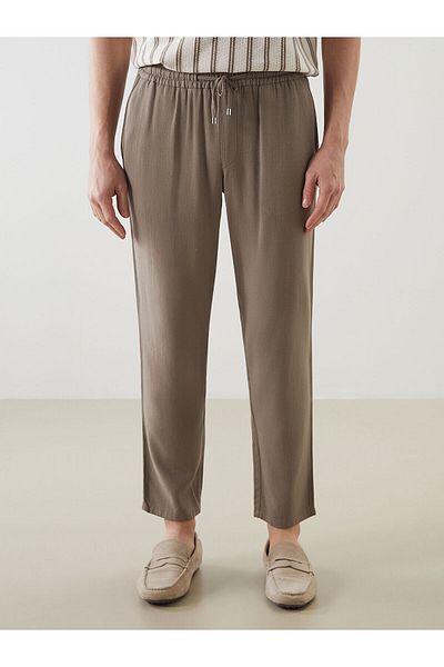 LC Waikiki Ανδρικό παντελόνι Standard Fit Line Blended