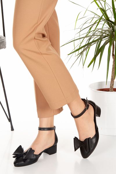 MFT AYAKKABI Women's 3 cm Heeled Bow Karnıyarık Short Thick Heeled Shoes