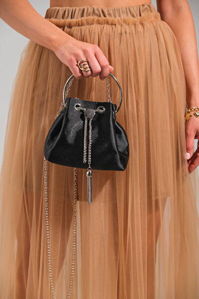 ROZA CANTA Μαύρο σατέν γυναικείο βραδινό φόρεμα με λουράκι με λαβή για γάμο