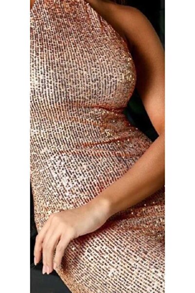 hilaltrendd Halter yaka sırtı açık pulpayet abiye elbise